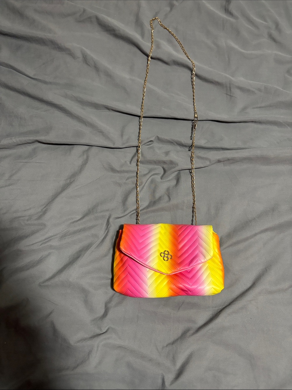 SHEIN Pink & Yellow Gradient Quilted Chain Crossbody